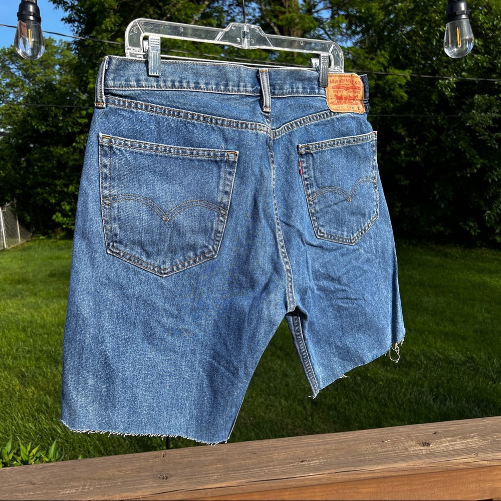 Levi's 505 Straight Fit Raw Hem Cut Off Blue Jean Shorts Sz 36